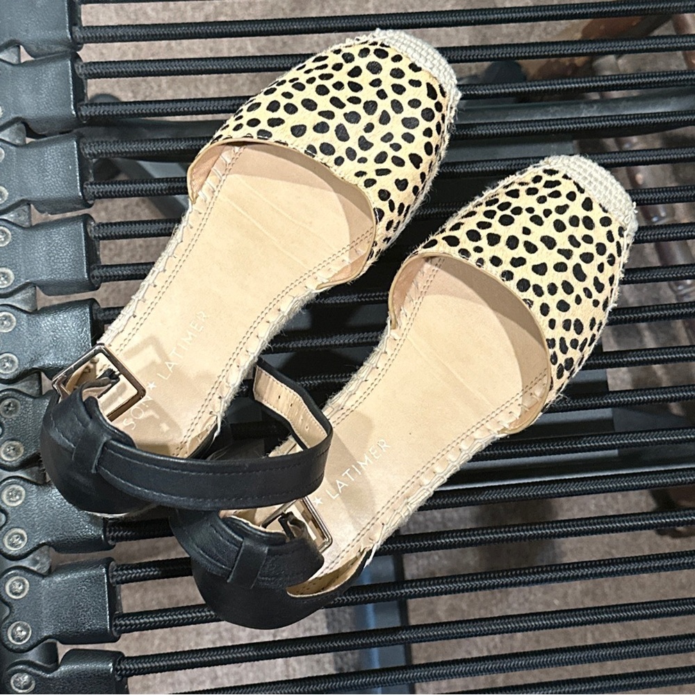 GIBSON LATIMER Esperanza Womens Sandals Animal Print